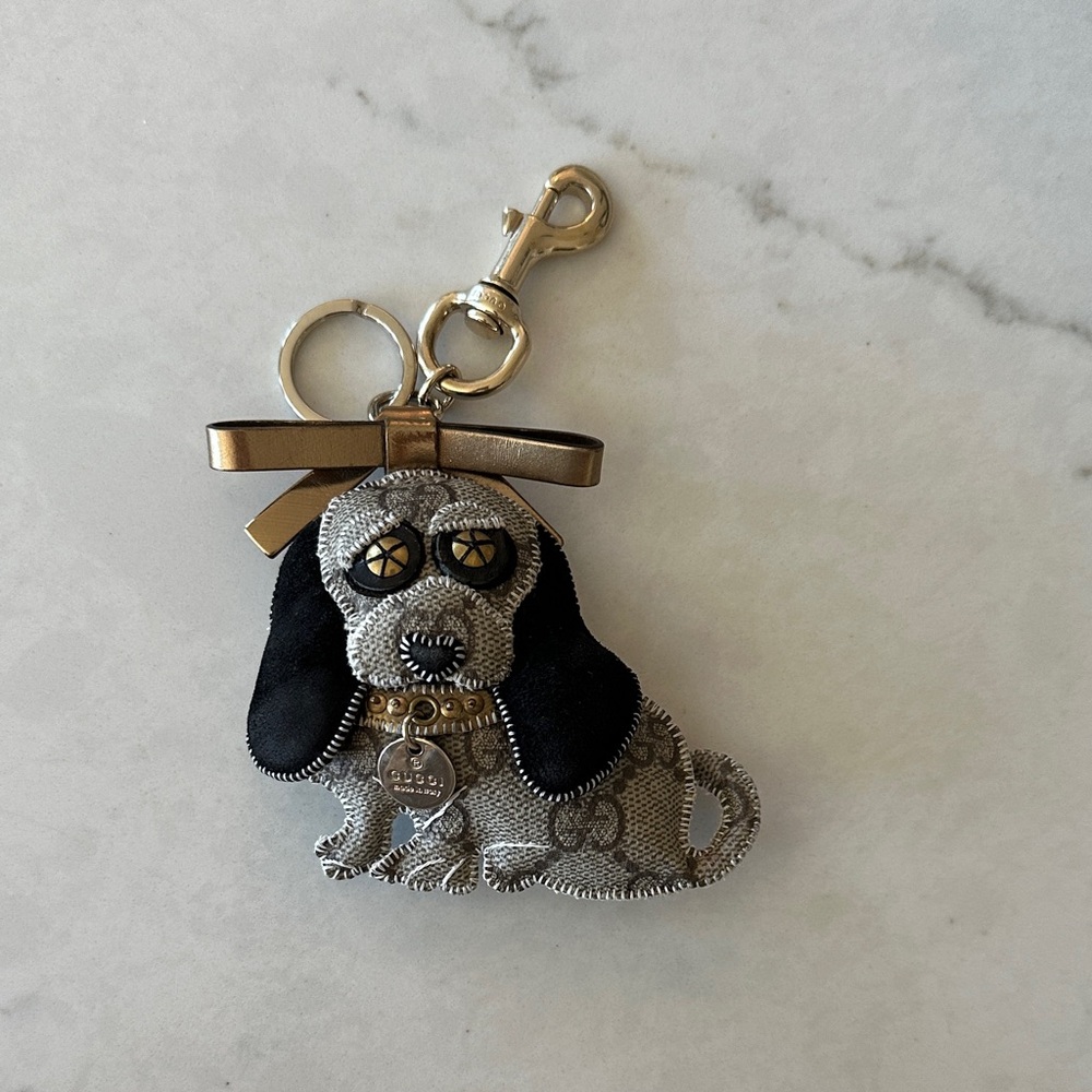 Gucci Guccioli Hound Dog Charm Keychain Collectible - Picture 2 of 6